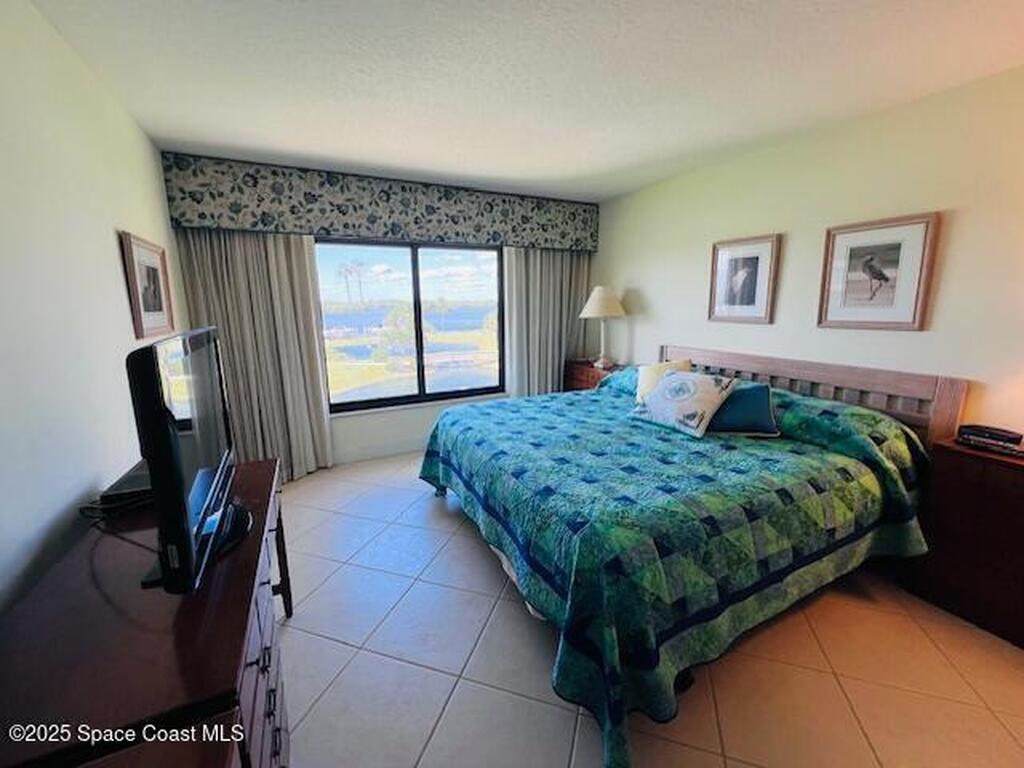 760 S Brevard Avenue, Cocoa Beach, FL 32931