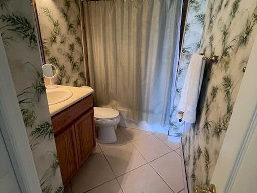 760 S Brevard Avenue, Cocoa Beach, FL 32931