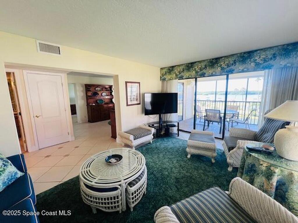 760 S Brevard Avenue, Cocoa Beach, FL 32931