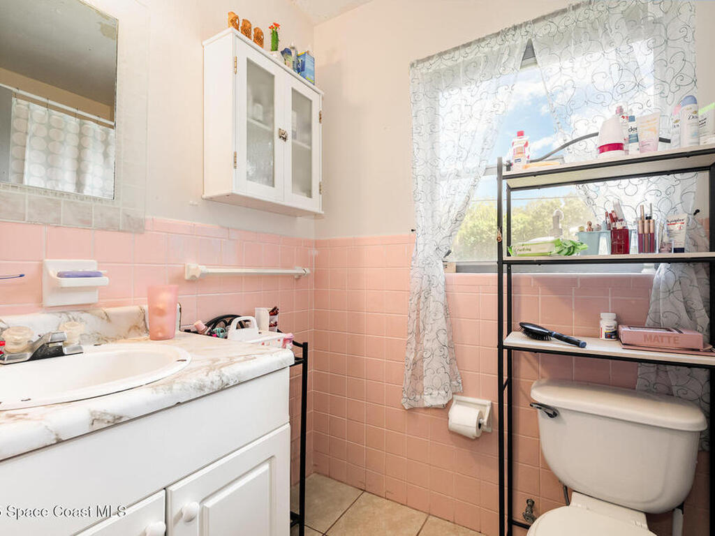 1712 Pineda Street, Cocoa, FL 32922