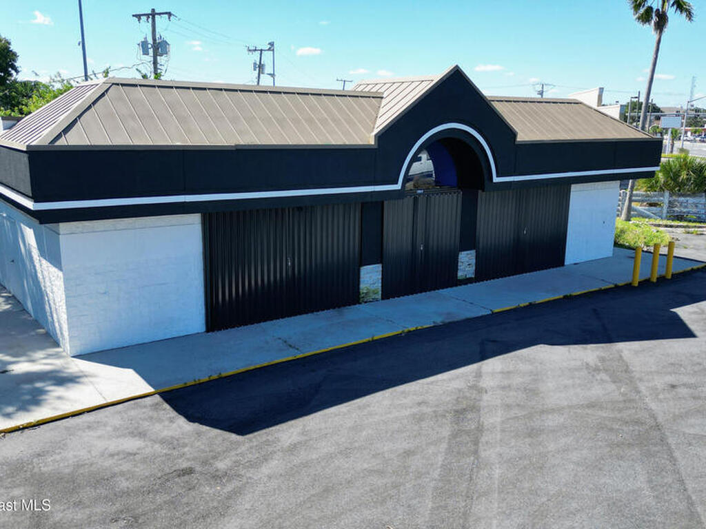 1035 W King Street, Cocoa, FL 32922