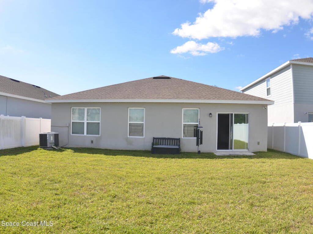 125 Lavenna Avenue, St. Cloud, FL 34771