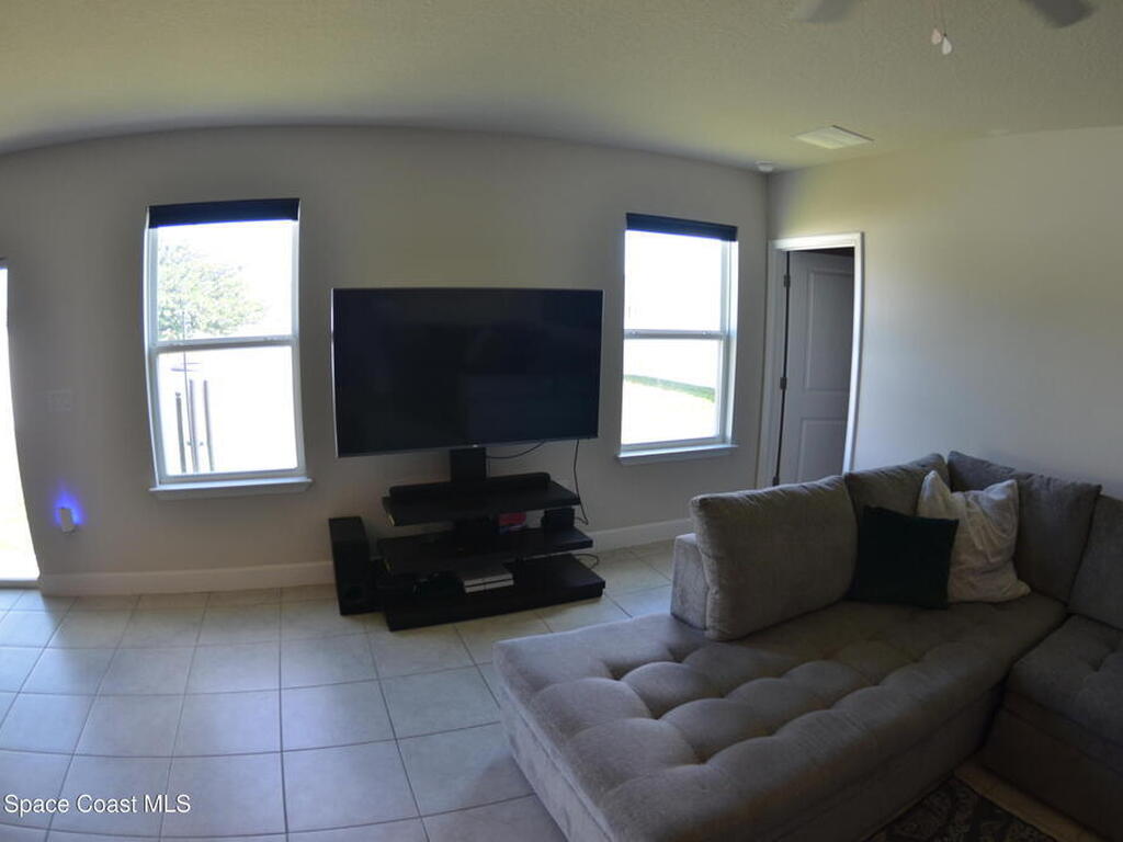 125 Lavenna Avenue, St. Cloud, FL 34771