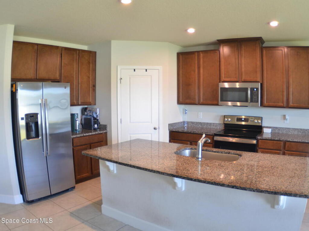 125 Lavenna Avenue, St. Cloud, FL 34771