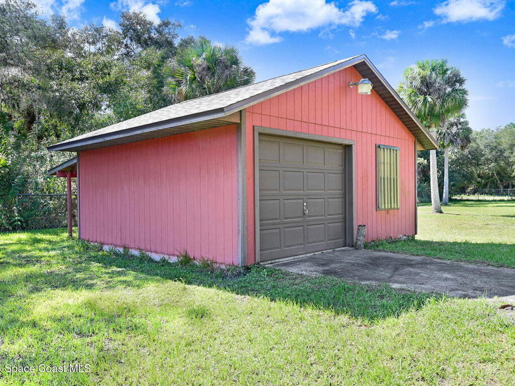 3301 Grant Road, Grant-Valkaria, FL 32949