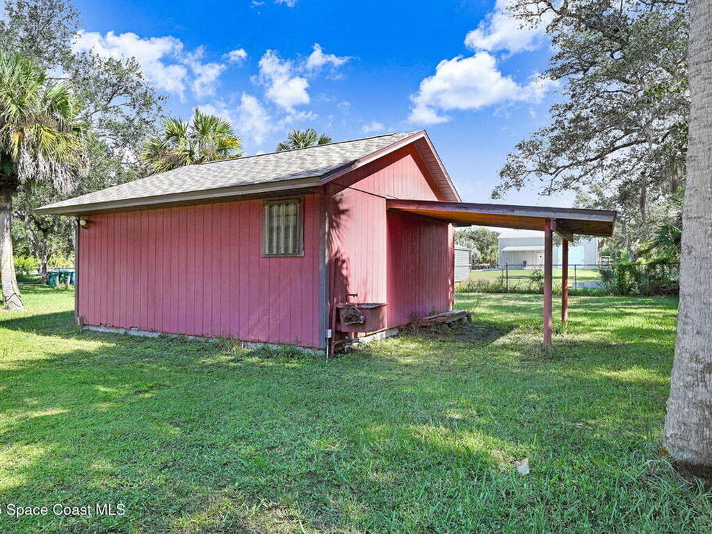 3301 Grant Road, Grant-Valkaria, FL 32949