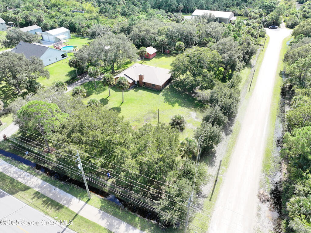 3301 Grant Road, Grant-Valkaria, FL 32949