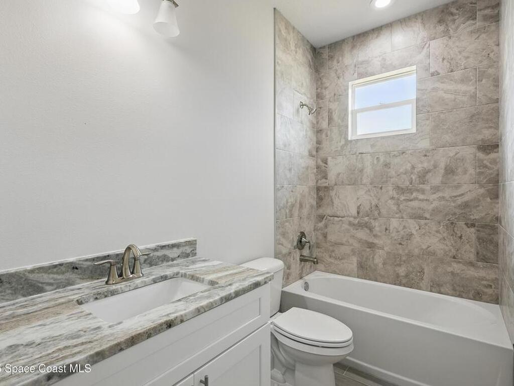 282 Americana Boulevard, Palm Bay, FL 32907