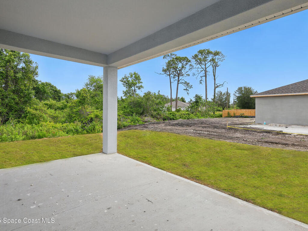 282 Americana Boulevard, Palm Bay, FL 32907