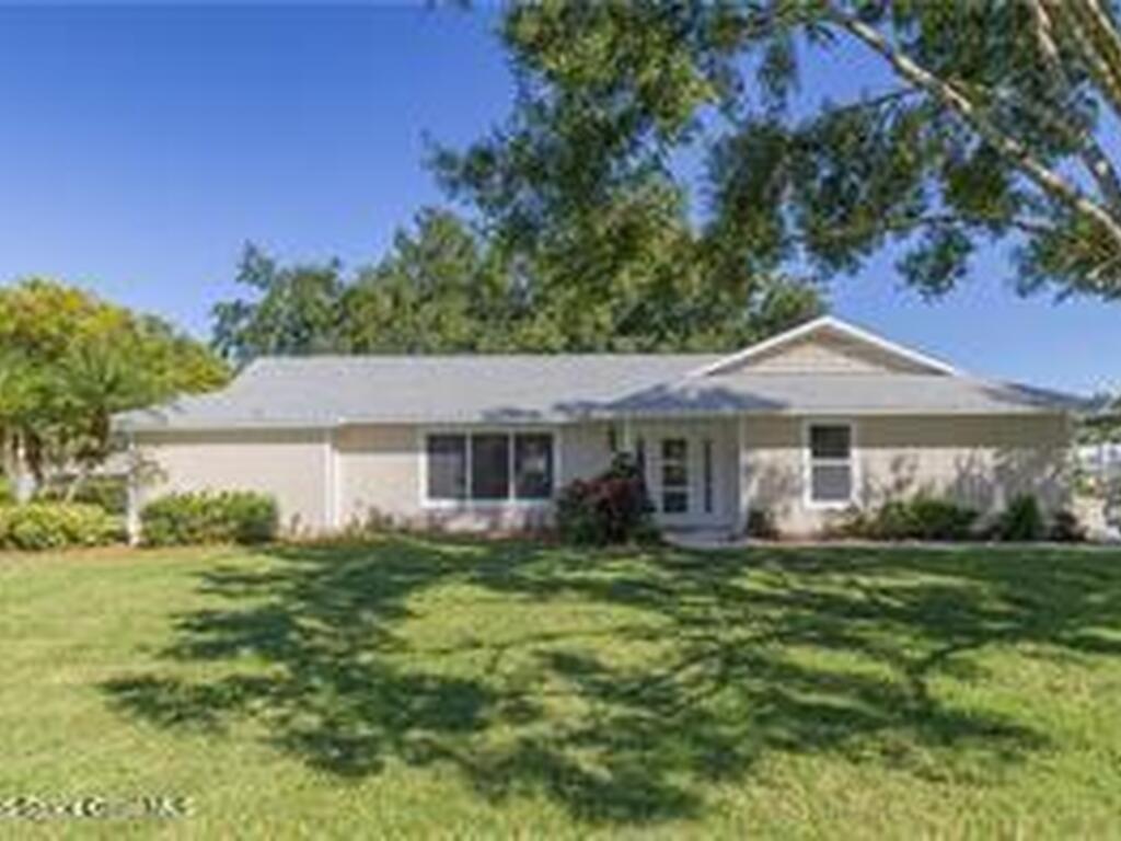 5740 36th Place, Vero Beach, FL 32966