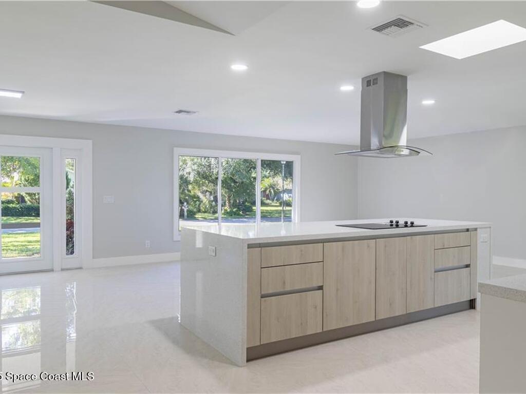 5740 36th Place, Vero Beach, FL 32966