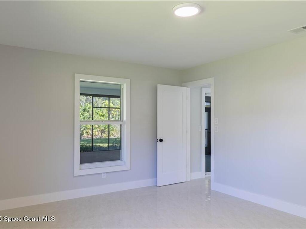 5740 36th Place, Vero Beach, FL 32966