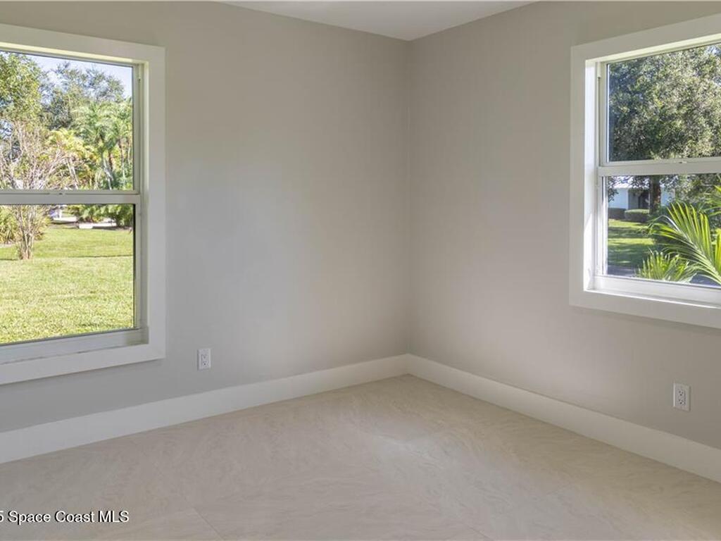 5740 36th Place, Vero Beach, FL 32966