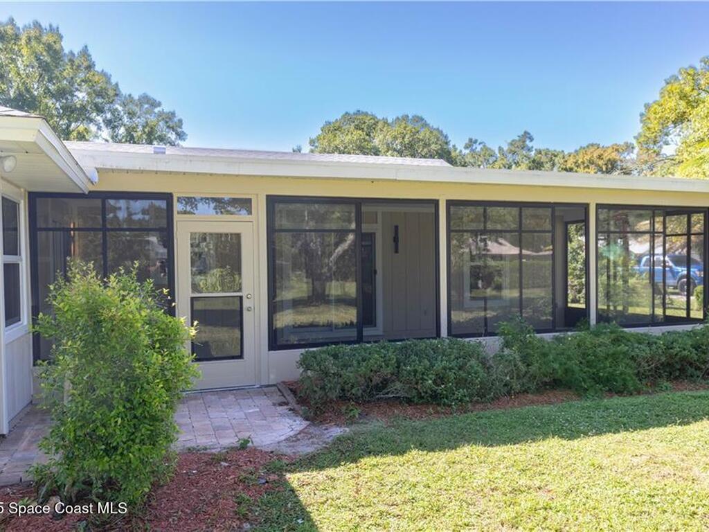 5740 36th Place, Vero Beach, FL 32966