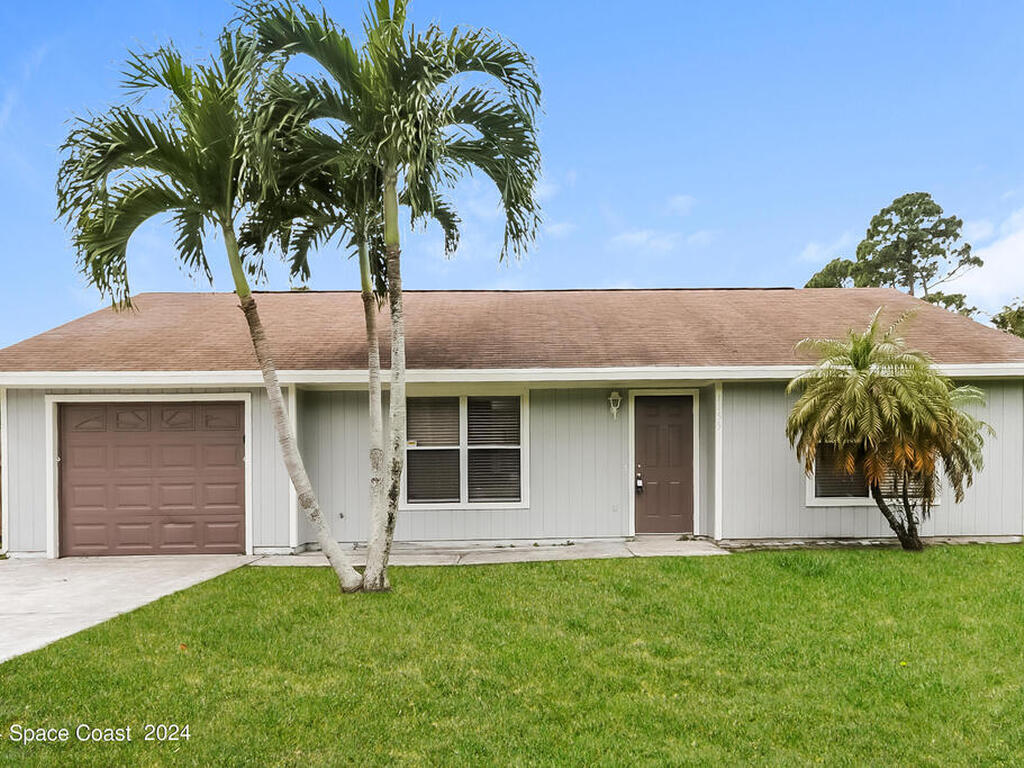 1155 31st Avenue, Vero Beach, FL 32968