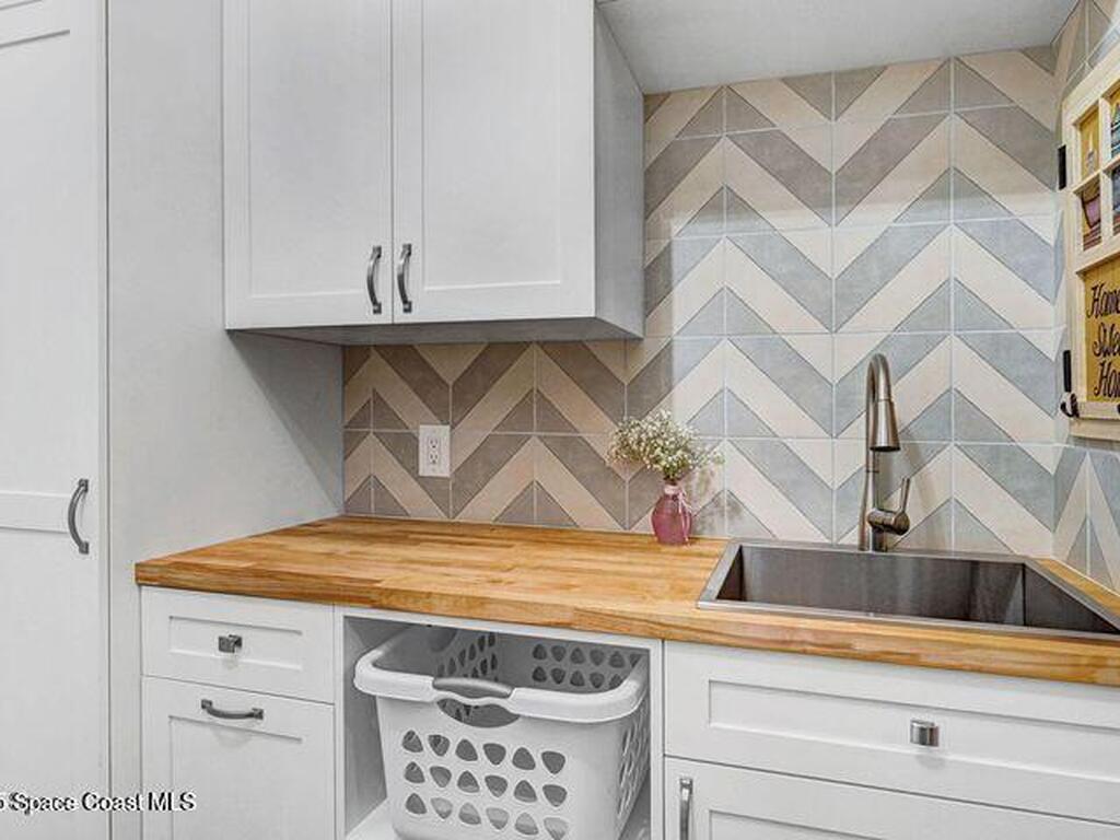 3882 Durksly Drive, Suntree, FL 32940