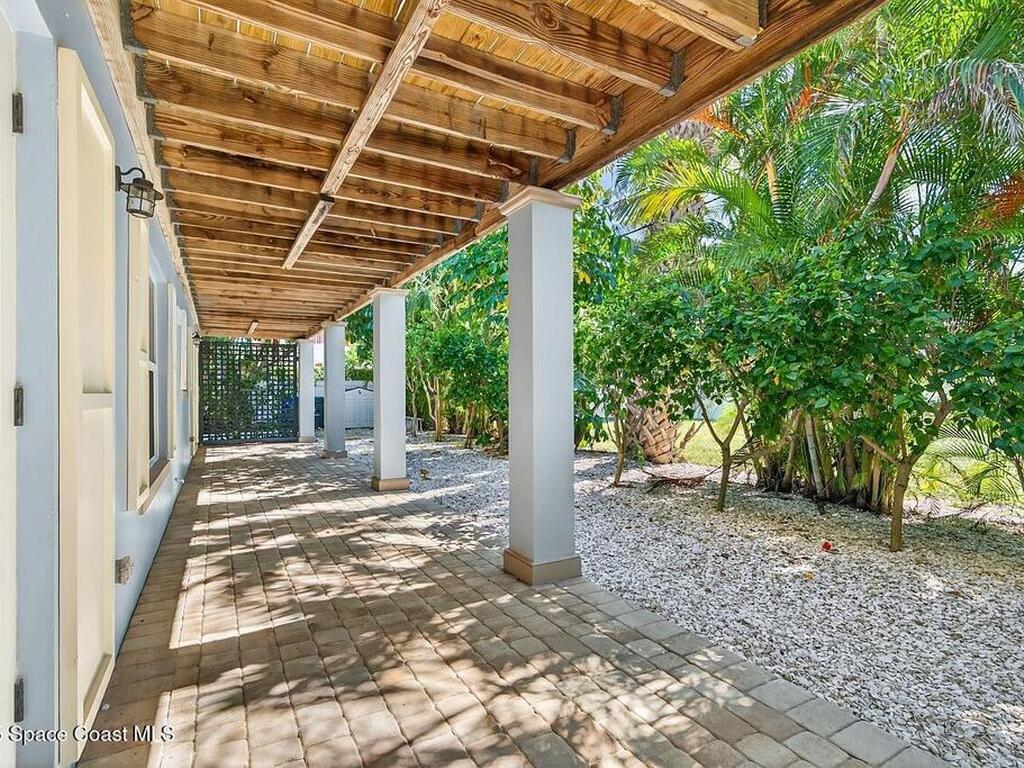 924 Coquina Lane, Vero Beach, FL 32963