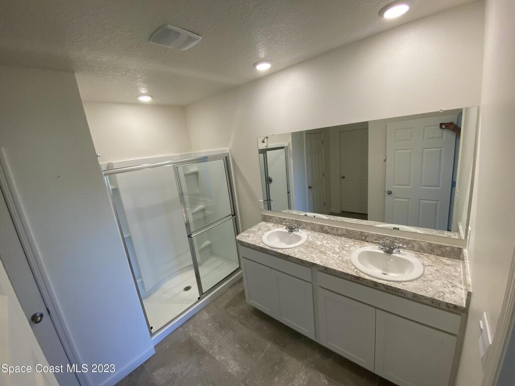 510 Old Country Road, Palm Bay, FL 32909