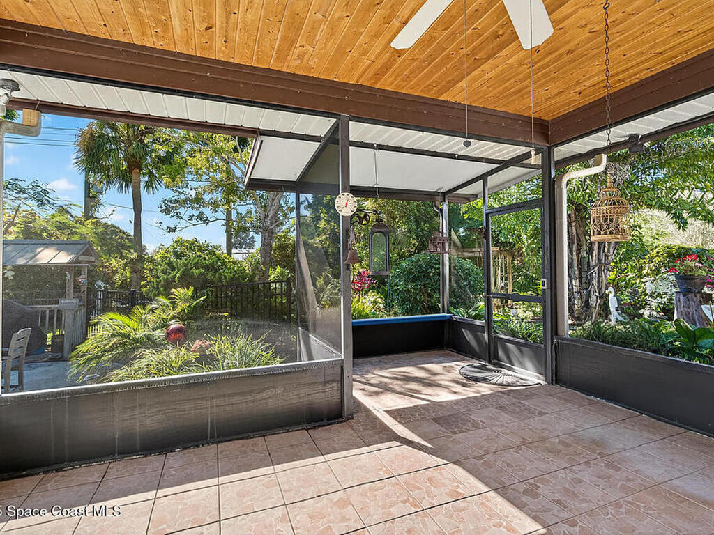 482 Arbor Street, Sebastian, FL 32958