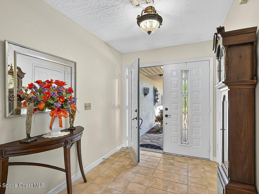 482 Arbor Street, Sebastian, FL 32958