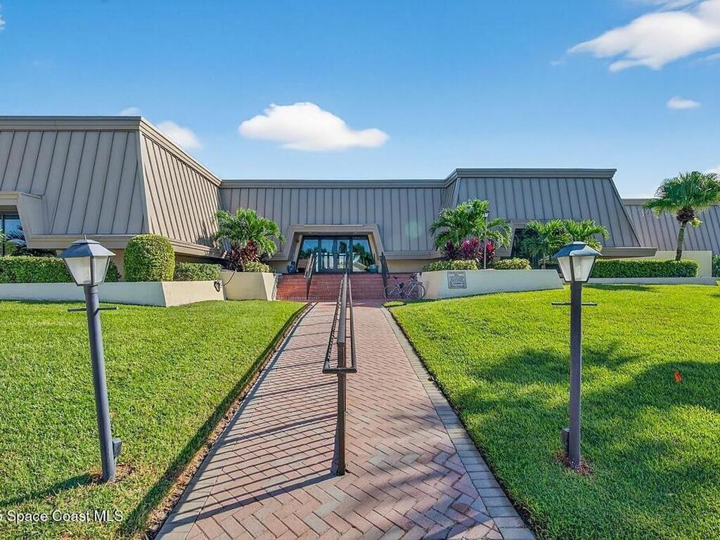 1800 SE Saint Lucie Boulevard, Stuart, FL 34996