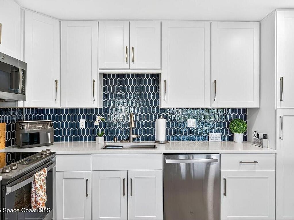 1800 SE Saint Lucie Boulevard, Stuart, FL 34996