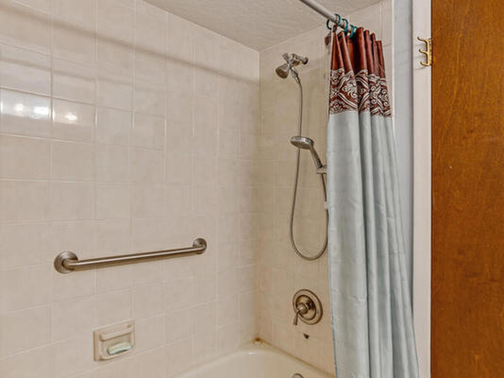 305 Taft Avenue, Cocoa Beach, FL 32931