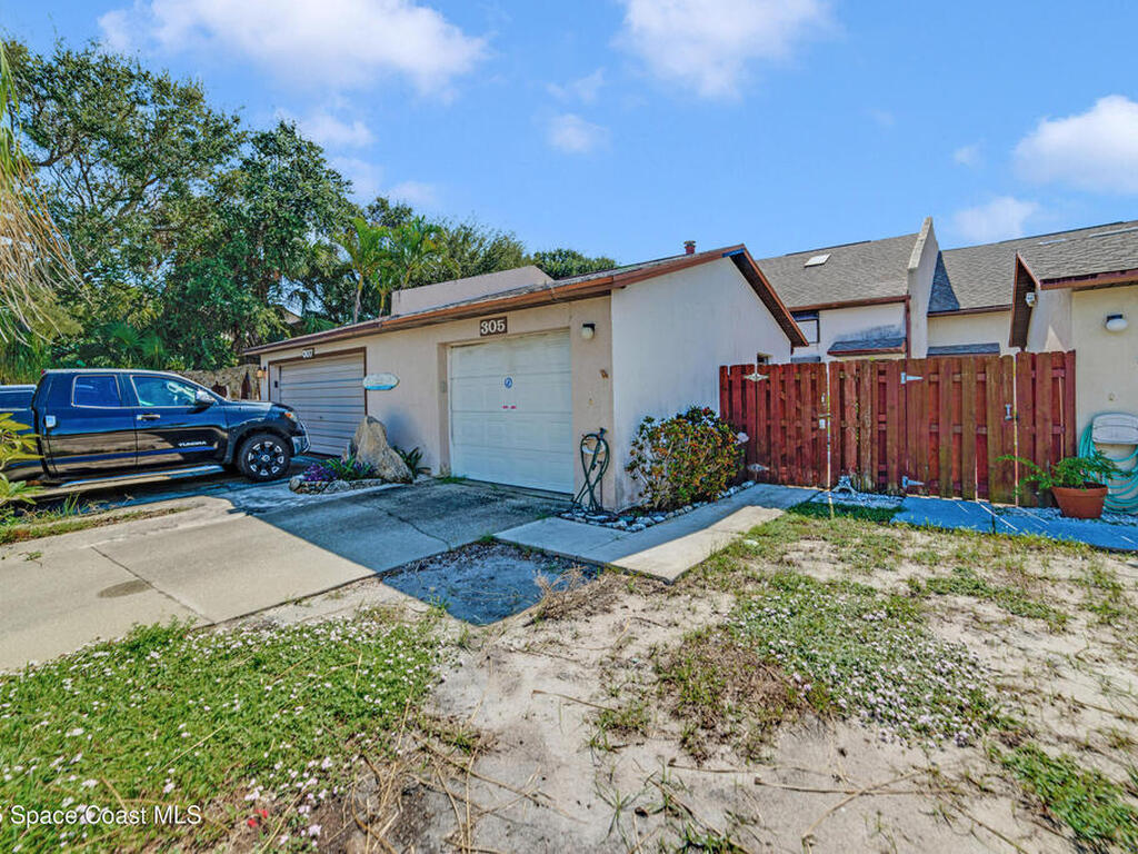 305 Taft Avenue, Cocoa Beach, FL 32931