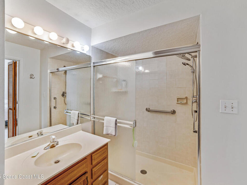 305 Taft Avenue, Cocoa Beach, FL 32931