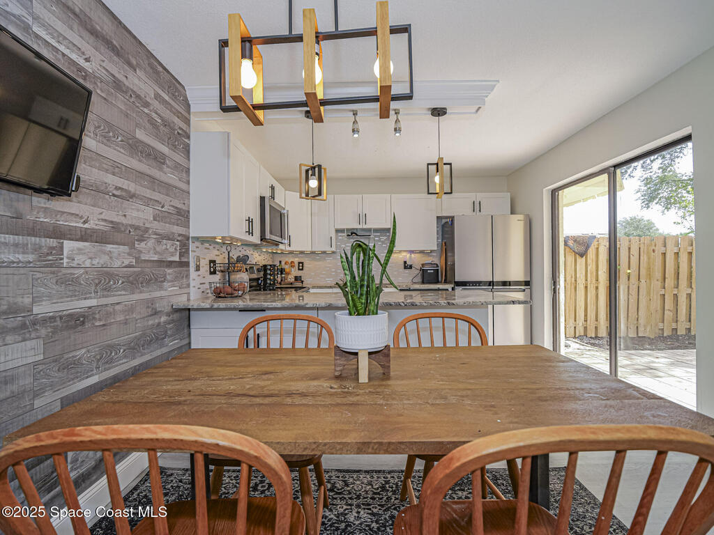 1170 6th Ave, Vero Beach, FL 32960