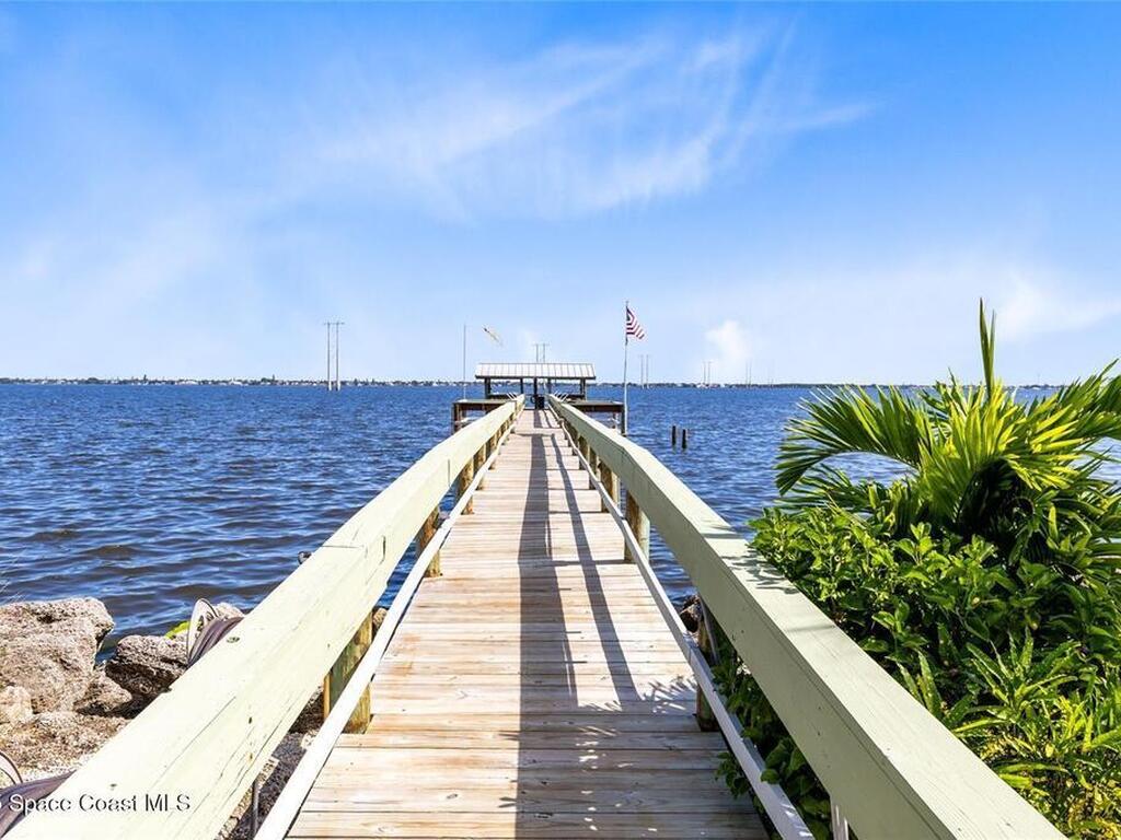 3901 Dixie Highway, Palm Bay, FL 32905