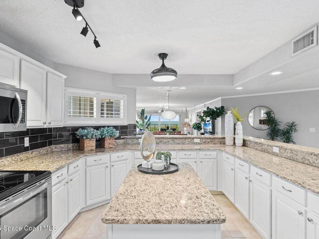 1493 S Atlantic Avenue, Cocoa Beach, FL 32931