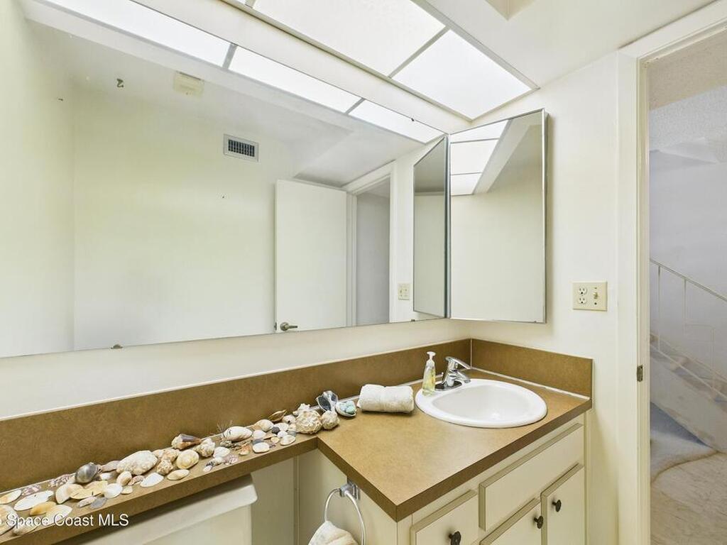 21 Cove Road, Melbourne Beach, FL 32951