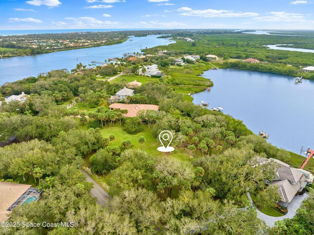 2545 Riverview Court, Vero Beach, FL 32963