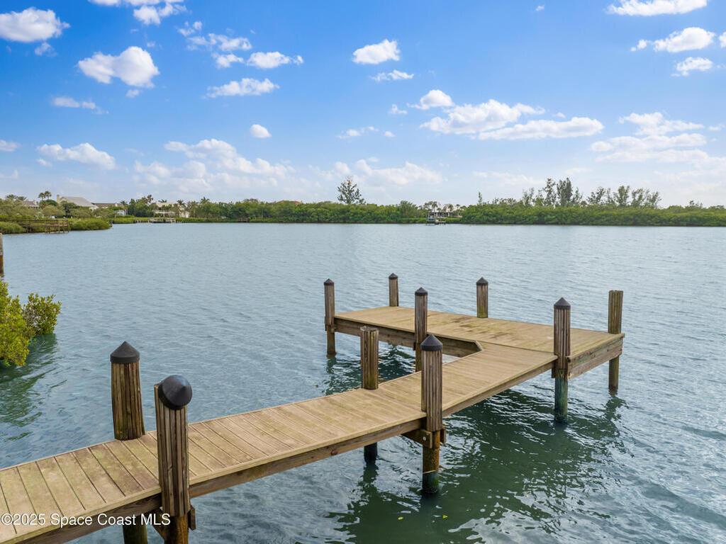 2545 Riverview Court, Vero Beach, FL 32963