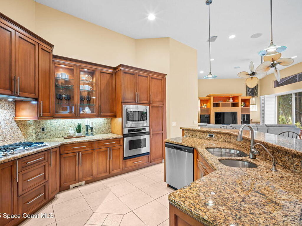 618 Deerhurst Drive, Suntree, FL 32940