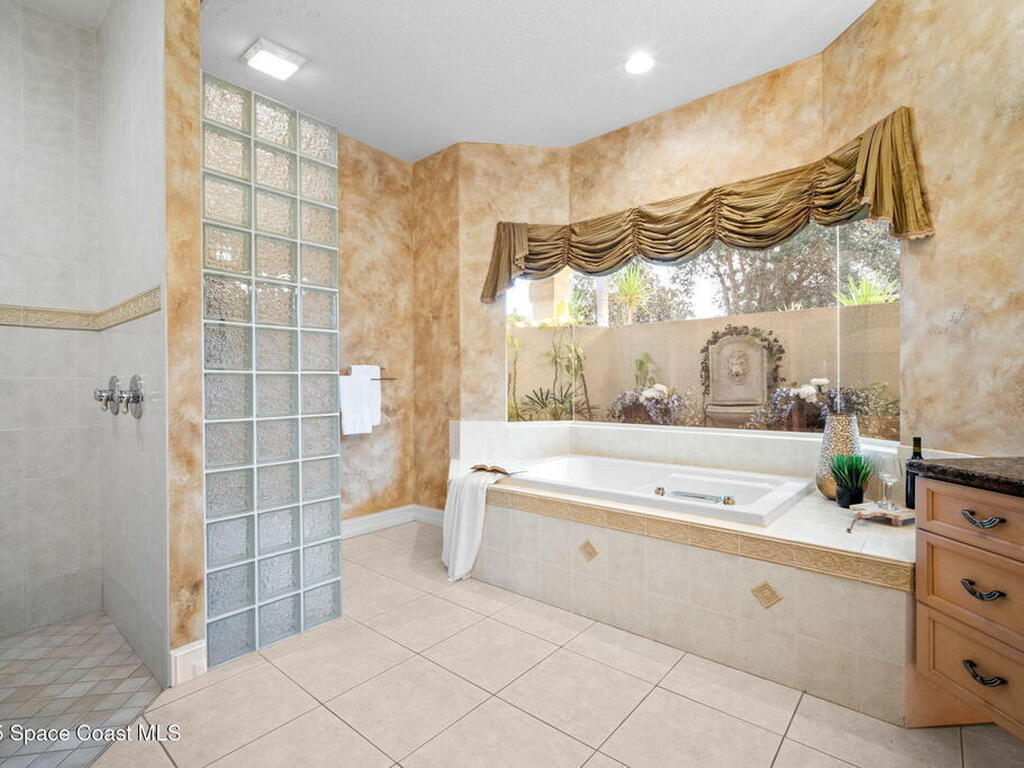 618 Deerhurst Drive, Suntree, FL 32940