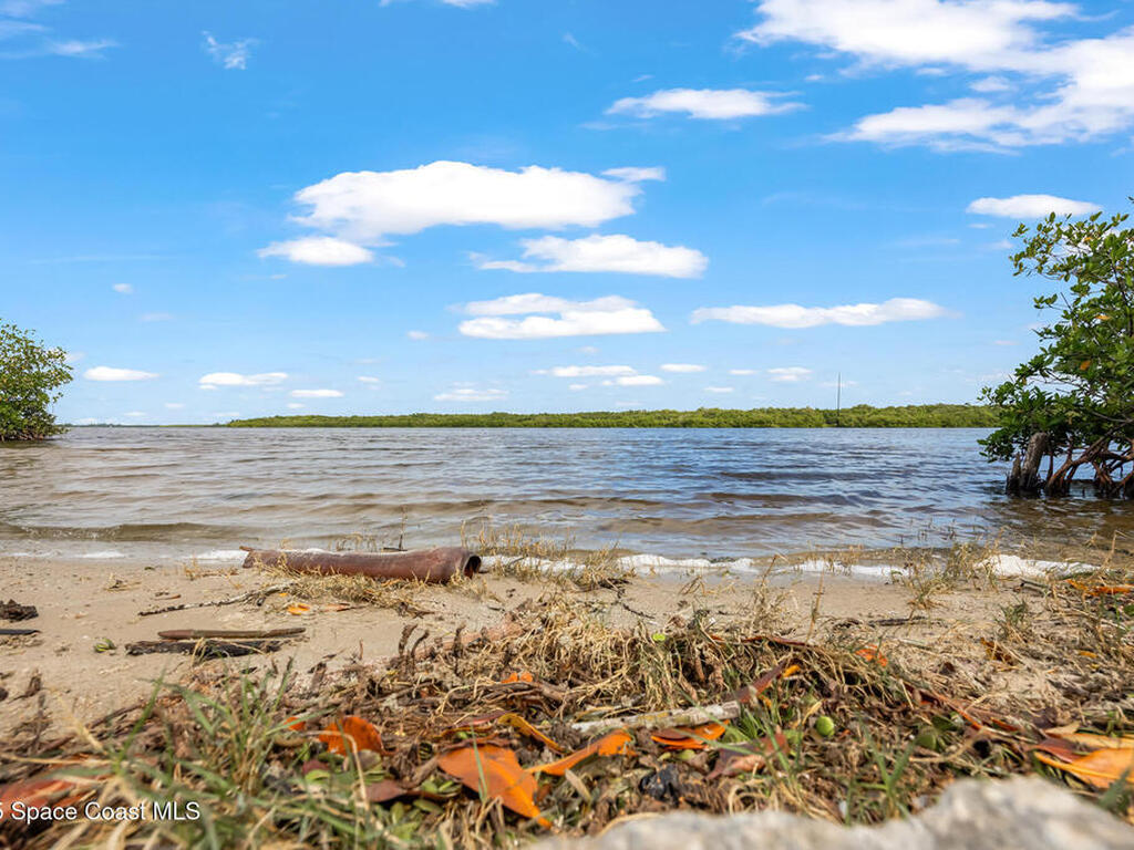 6765 Canterbridge Drive, Vero Beach, FL 32967