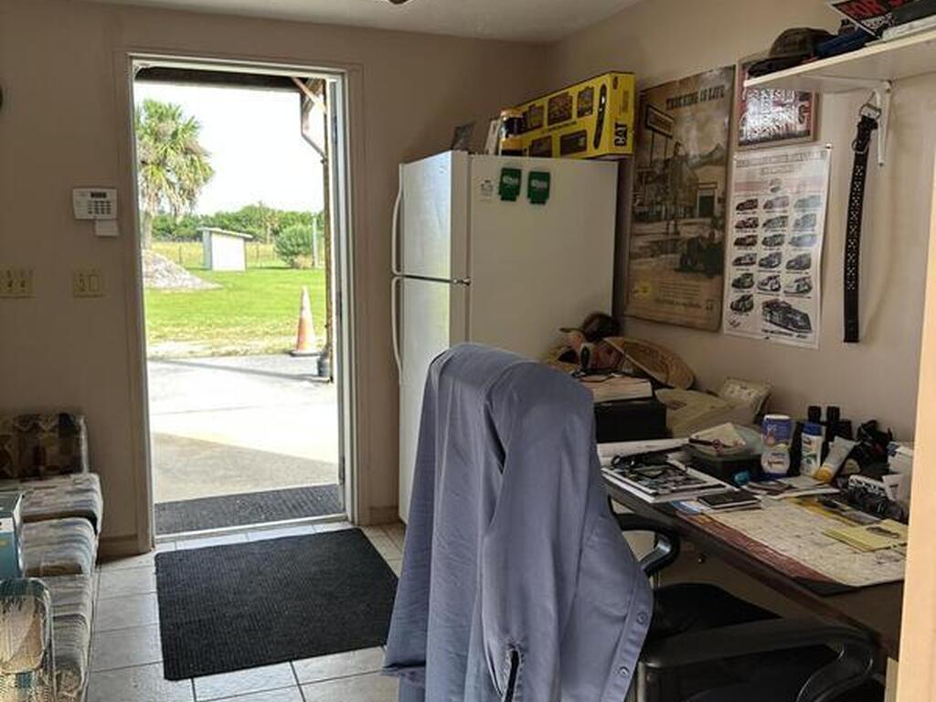 9225 Private Lane, Palm Bay, FL 32909