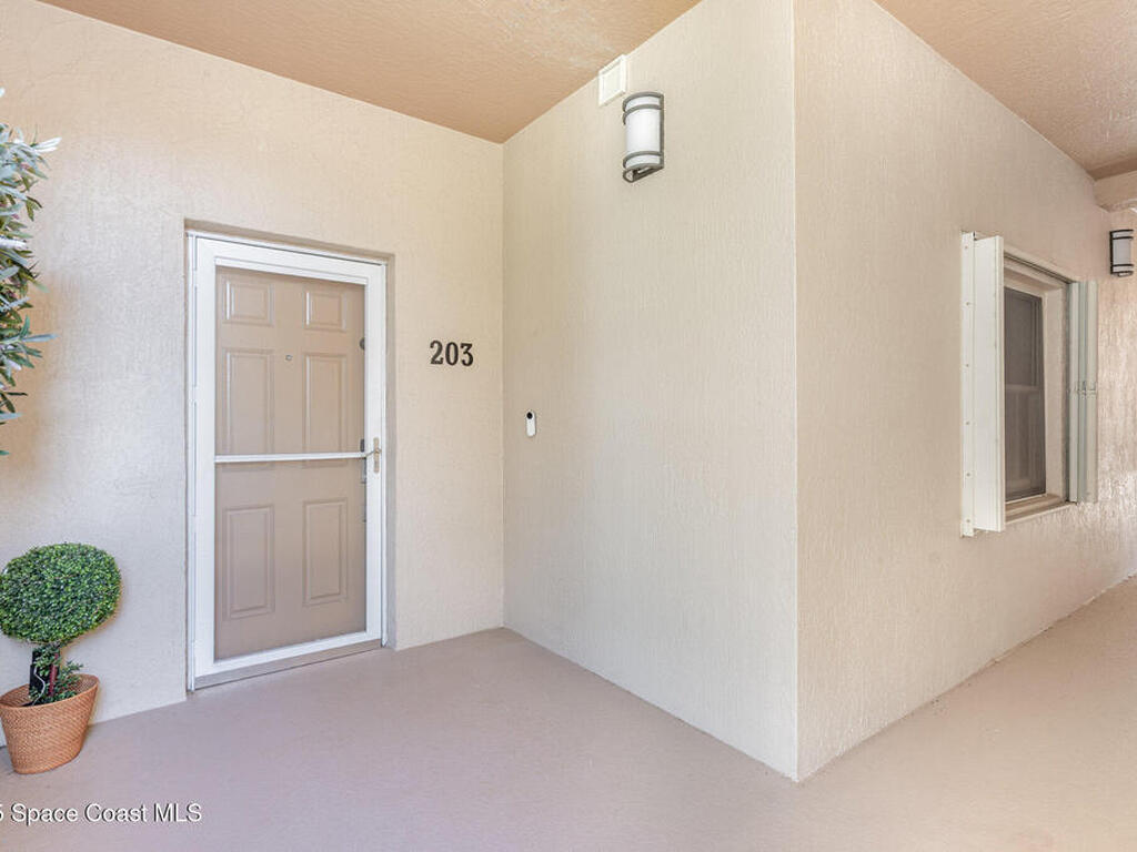 29 Riverside Drive, Cocoa, FL 32922