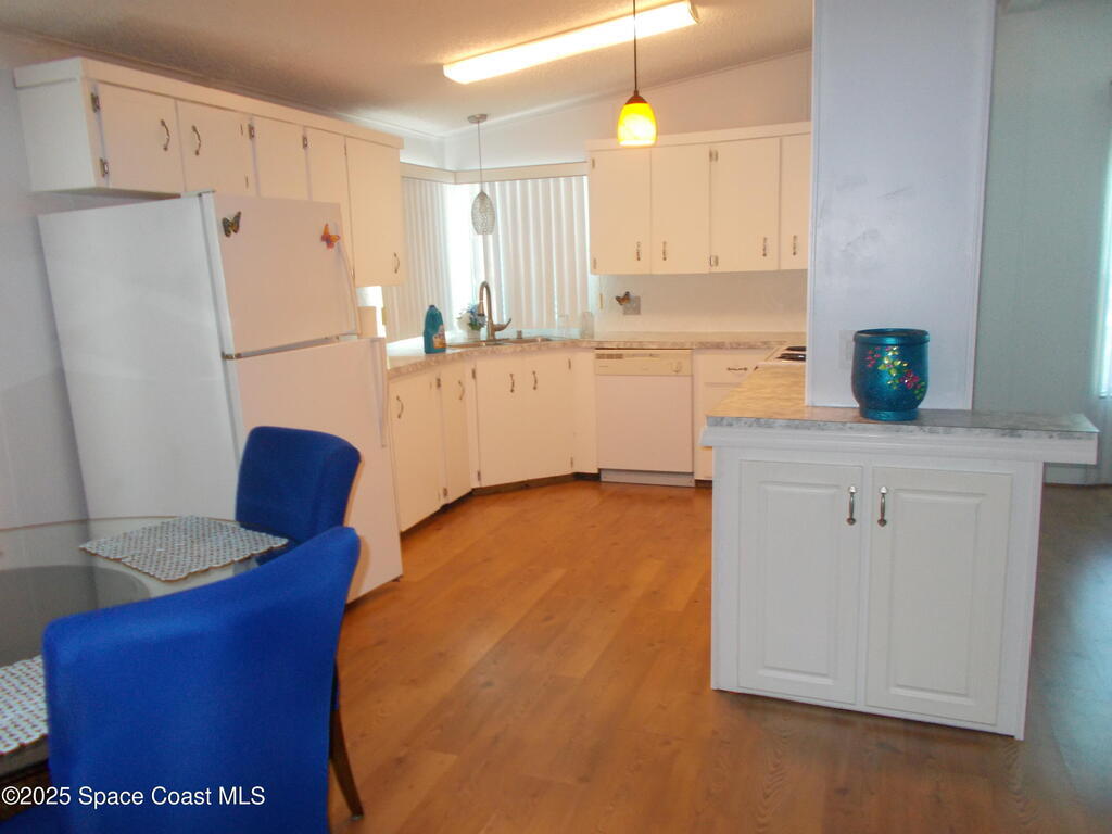 836 Hyacinth Circle, Barefoot Bay, FL 32976