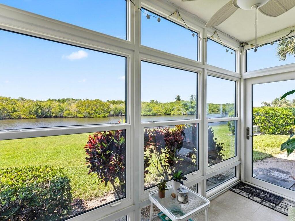 2800 Indian River Boulevard, Vero Beach, FL 32960