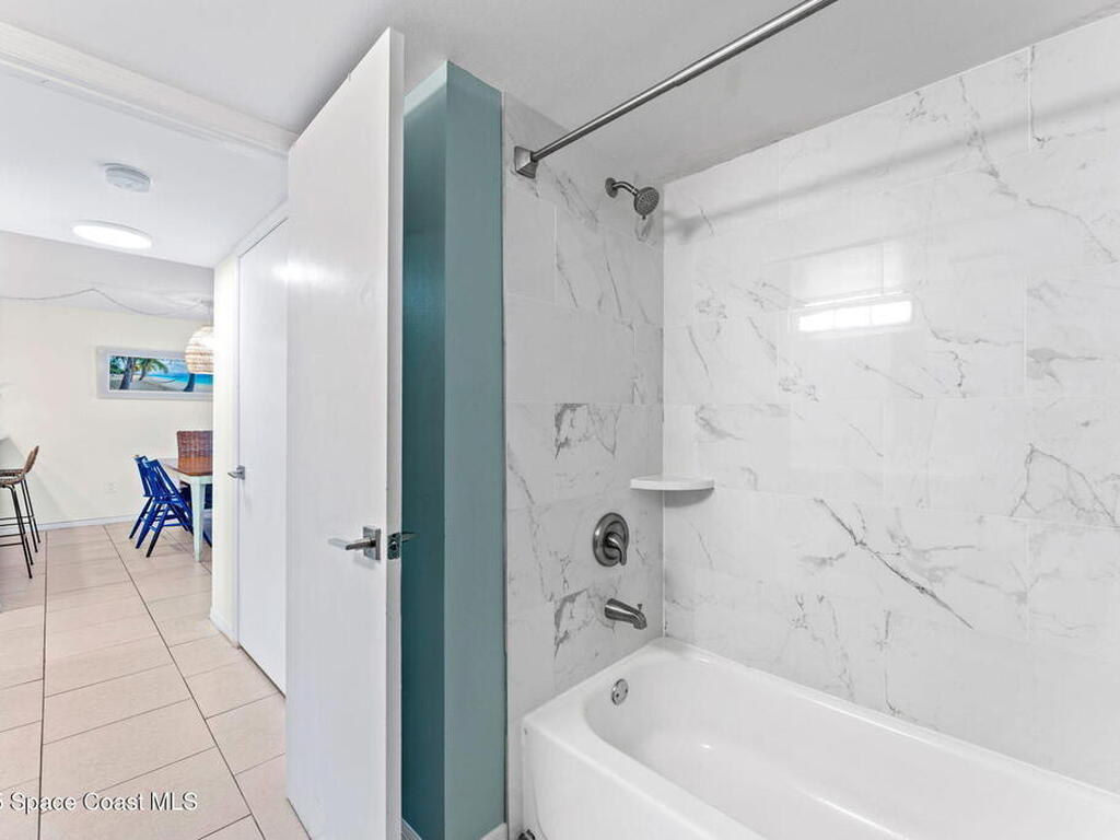 1050 N Atlantic Avenue, Cocoa Beach, FL 32931