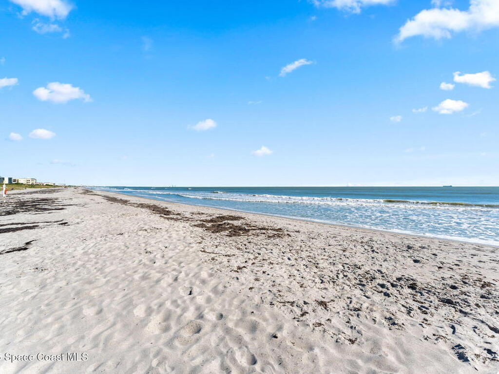1050 N Atlantic Avenue, Cocoa Beach, FL 32931