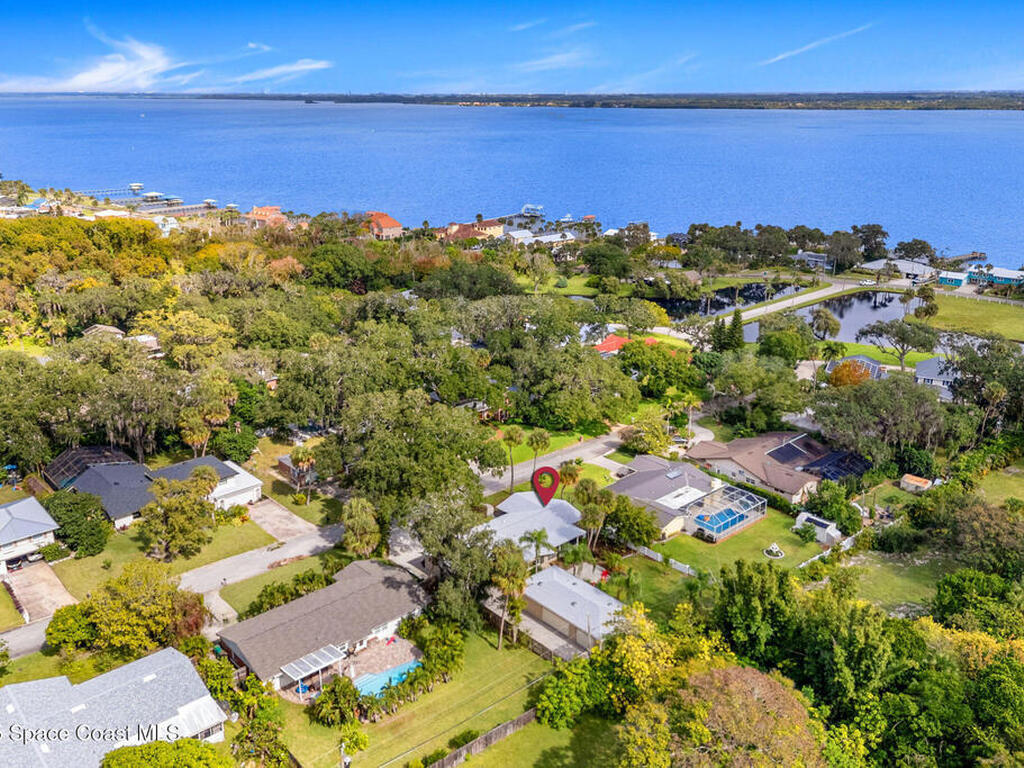 121 S Twin Lakes Road, Cocoa, FL 32926