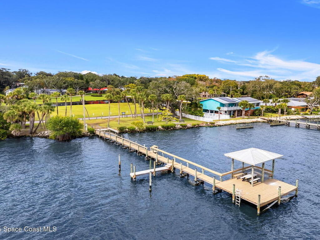 121 S Twin Lakes Road, Cocoa, FL 32926