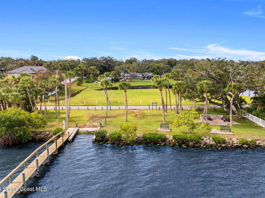 121 S Twin Lakes Road, Cocoa, FL 32926