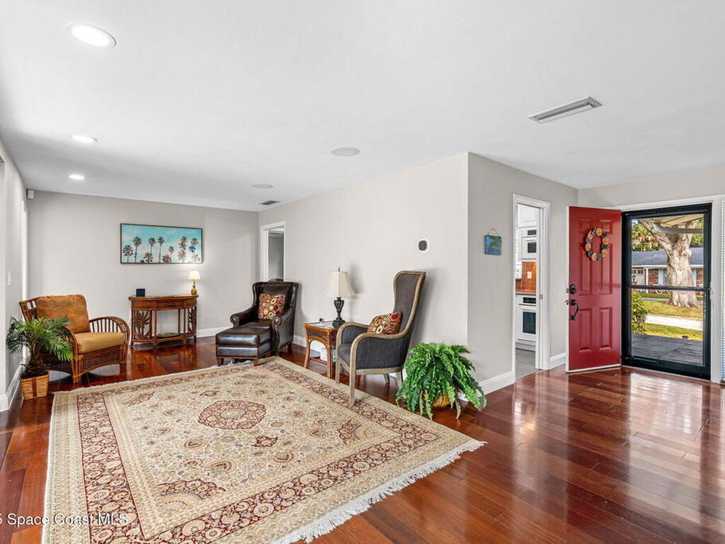 121 S Twin Lakes Road, Cocoa, FL 32926