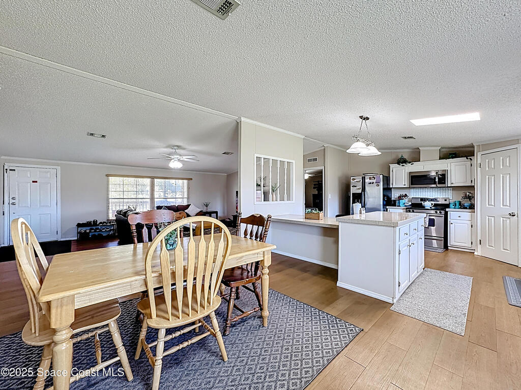 5175 Topeka Avenue, St. Cloud, FL 34773