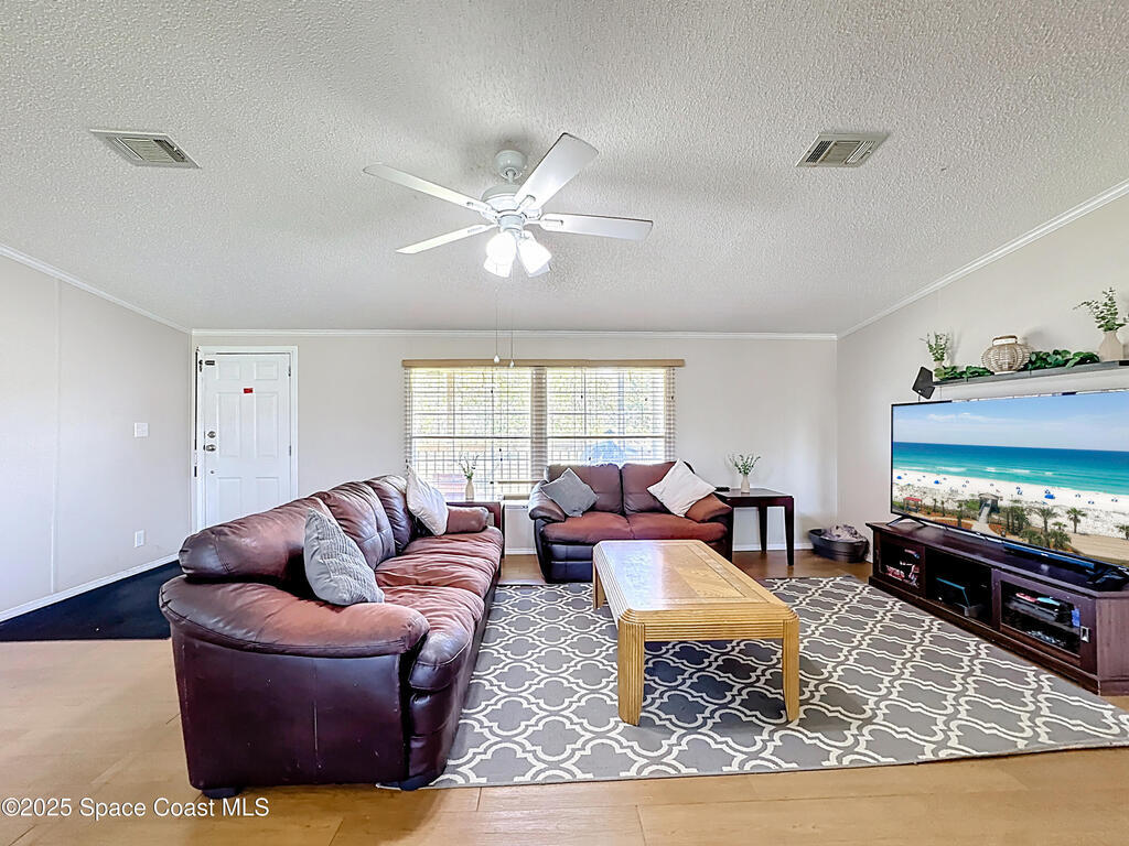 5175 Topeka Avenue, St. Cloud, FL 34773